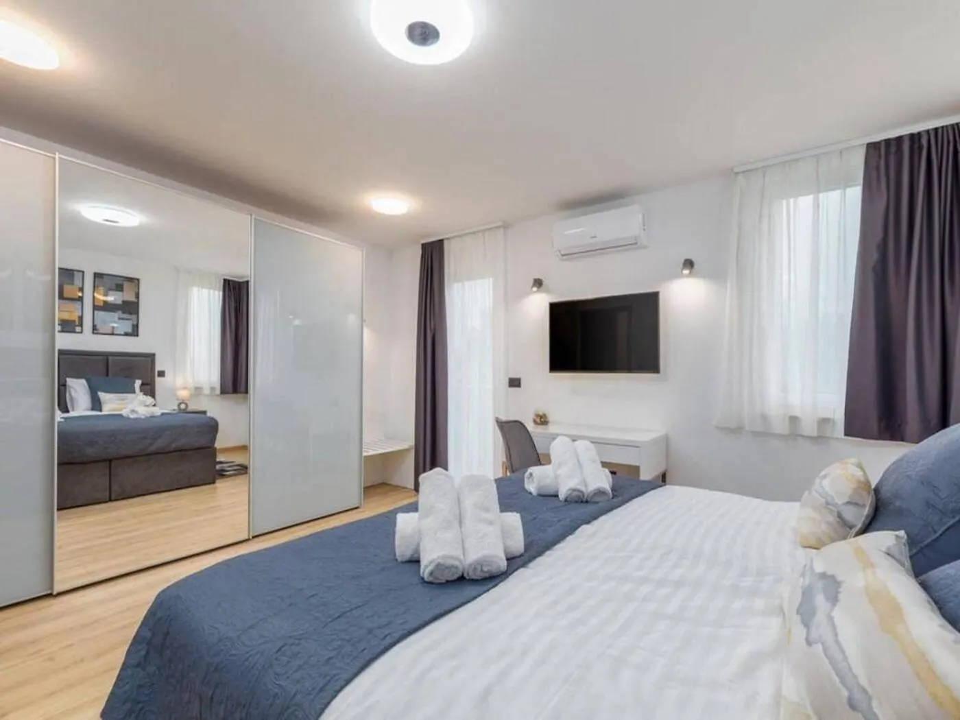 Villa Grande T&D For 14 People Near Pula With Sauna, Fitness & Heated Pool